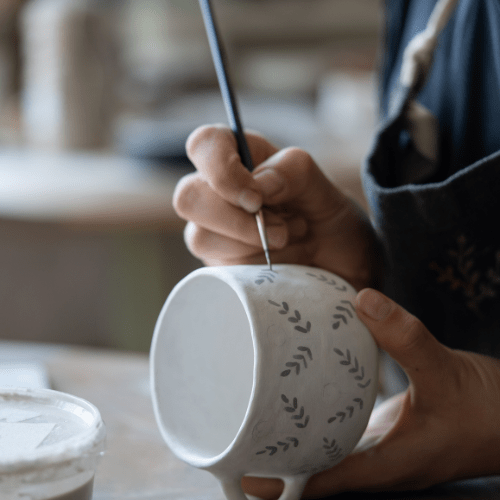 Curso de decoracion y pintura en ceramica para emprendedores